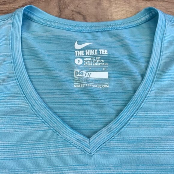 💕SALE💕 Nike Dri-Fit Blue V Neck T Shirt - Picture 5 of 8